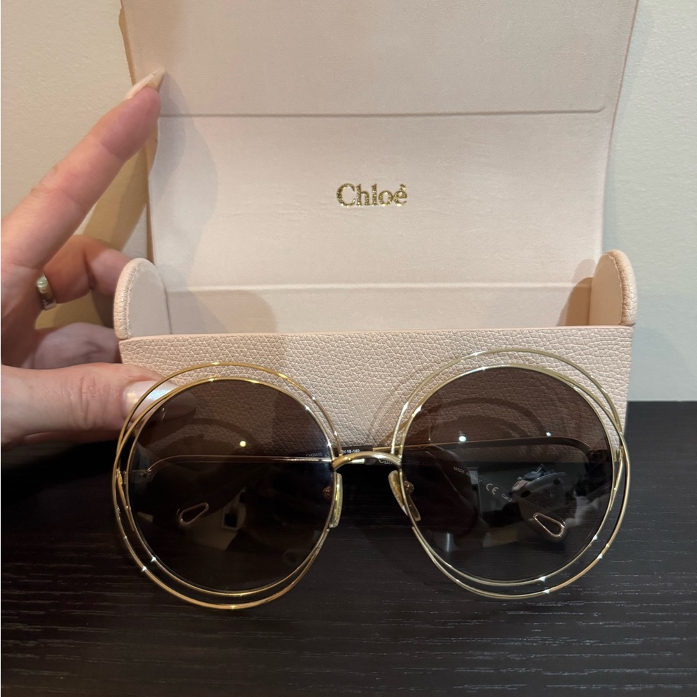 Chloè Carlina Sunglasses Gold - Picture 9 of 16